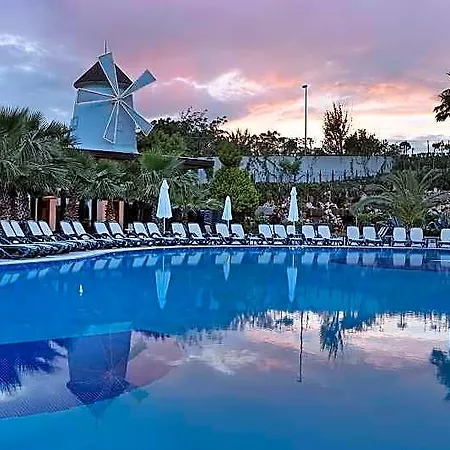 Semesteranläggning (resort) Alba Royal (adults Only) Side