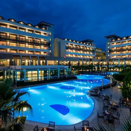 אתר נופש Alba Royal (adults Only)