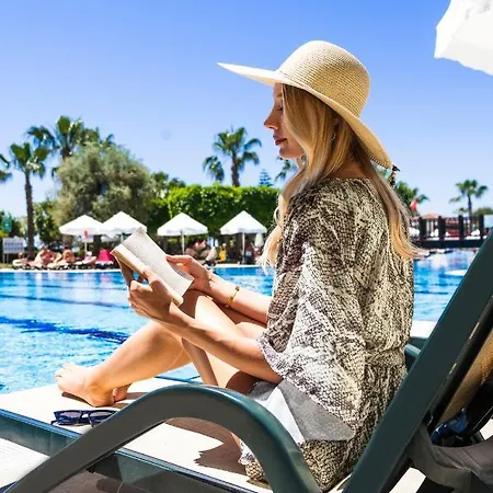 Alba Royal (adults Only) Semesteranläggning (resort) Side