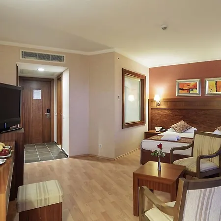 Ośrodek wypoczynkowy Alba Royal (adults Only)